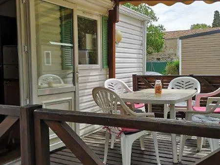 Camping Mobilhome 4/5 P Hyeres 83400 Entierement Equipe Tt Confort Refait A Neuf Parc Aquatique Geant A 300M De La Plage *